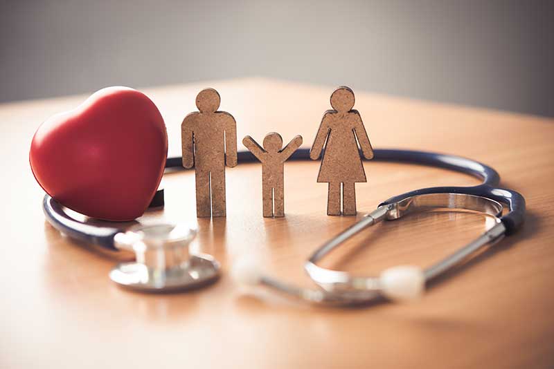 ¿Qué prepaga me conviene según mi edad y situación laboral?